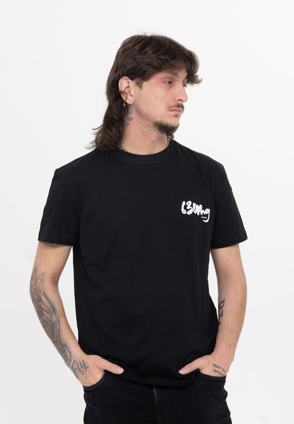 T-SHIRT BLACK 630MG [LOGO MIDSIZE-WHITE]